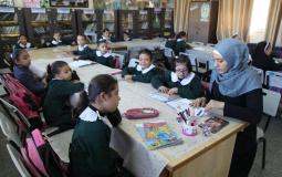 التعليم بغزة تطبق تجربة " معلم الظل " في مدارسها