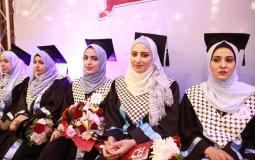 خريجات كلية الطب