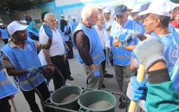 الأونروا تنفذ الجولة الثانية من حملة تنظيف المخيمات في غزة