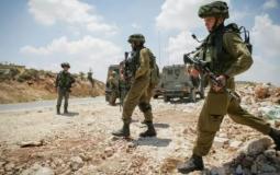  قوات الاحتلال تجبر مزارعي كيسان على مغادرة أراضيهم وتهددهم بالاعتقال - أرشيف