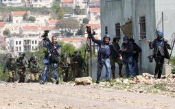 جيش الاحتلال الإسرائيلي يعتدي على الصحفيين - أرشيفية