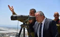 أفيغدور ليبرمان وزير الأمن الإسرائيلي قرب حدود غزة -ارشيف-