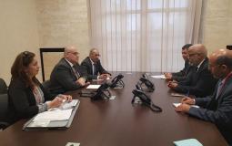  لقاء وزير العمل أبو جيش مع نظيره المغربي في جنيف