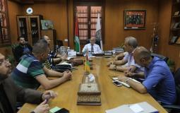 بلدية غزة تبحث مع مباحث التموين سبل تعزيز التعاون المشترك