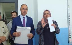 سفير فلسطين في اسطنبول يتفقد قاعة امتحانات الإنجاز