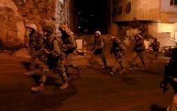 قوات الاحتلال تستولي على أجهزة تسجيل كاميرات في نابلس