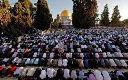 80 ألف مصلّ يقيمون الجمعة الأولى من شهر رمضان في المسجد الأقصى