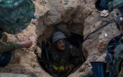 جندي إسرائيلي داخل نفق للمقاومة الفلسطينية في غزة -ارشيف-