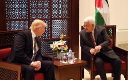 الرئيس الفلسطيني محمود عباس مع نظيره الامريكي دونالد ترامب -ارشيف-
