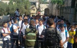 الاحتلال الاسرائيلي يمنع طلبة من الوصول لمدارسهم