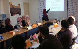 فلسطينيات تبدأ تدريبًا حول القصة القلمية في غزة