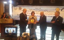 الجهاز المركزي للإحصاء الفلسطيني يتسلم قلادة وسام التميز الإحصائي العربي لعام 2018