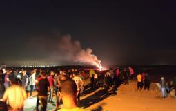جانب من تظاهر الفلسطينيين على حدود غزة الليلة