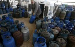 تعبئة اسطوانات الغاز بغزة