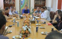 بلدية غزة تبحث التنمية الاقتصادية