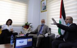 الهدمي يلتقي مدير التعاون بالاتحاد الأوروبي في فلسطين.jpg