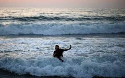 بلدية غزة: السباحة ممنوع في البحر من اليوم وحتى الاثنين القادم
