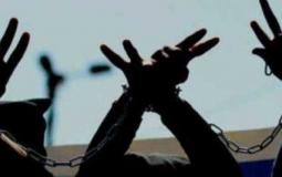 اسرى في سجون الاحتلال -ارشيف-