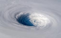 إعصار "لان" يضرب غرب اليابان ومخاوف من حدوث فيضانات