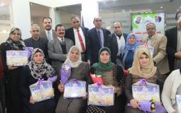 الجبهة العربية الفلسطينية تكرم الرفيقات بكفاح المرأة الفلسطيني
