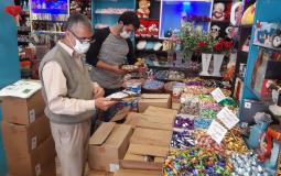 جولات تفتيشية على محلات الشوكولاتة ومستلزمات العيد في غزة