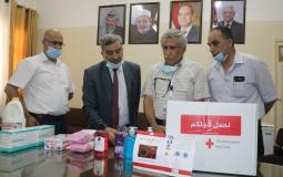 وفد جمعية الهلال الأحمر يقدم مستلزمات طبية- غزة