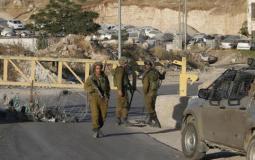 مواجهات شمال نابلس و الاحتلال يغلق حاجز "شافي شمرون"