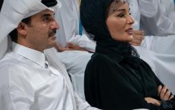 أمير قطر ووالدته موزة
