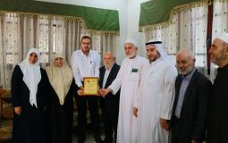 نواب التشريعي يزورون عائلة الشهيد إسماعيل أبو شنب 