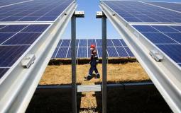 روسيا ابتكار مادة فعالة للبطاريات الشمسية