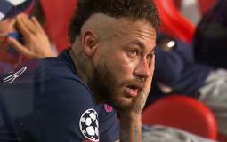  نجم كرة القدم البرازيلي نيمار دا سيلفا