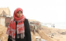 مادلين أول فتاة تعمل في بحر غزة