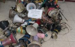 الشرطة تشرع بمصادرة مكبرات الصوت المخالفة في مدينة غزة