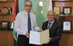 بلدية غزة والكلية الجامعية توقعان اتفاقية لتعزيز التعاون المشترك