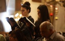 الطوائف المسيحية تحتفل "بسبت النور"في بيت لحم