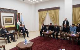 الرئيس عباس يستقبل عائلة العميد رسلان الشيخ خليل