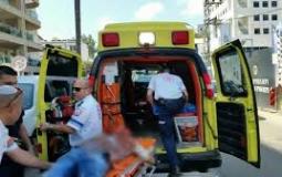 إصابة عامل فلسطيني جراء تعرضه لصعقة كهربائية