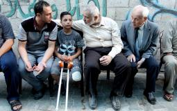 رئيس المكتب السياسي لحركة حماس إسماعيل هنية يزور الطفل عبد الرحمن نوفل الذي بترت قدمه بعد إصابة برصاص الاحتلال المتفجير في مسيرة العودة على حدود غزة