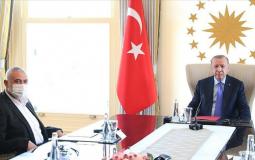 الرئيس التركي رجب طيب اردوغان ورئيس المكتب السياسي لحركة حماس اسماعيل هنية