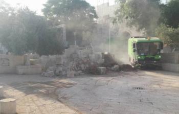 اثار تخريب وحفريات الاحتلال أمام باب الأسباط