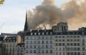 حريق ضخم في كاتدرائية نانت التاريخية غرب فرنسا 
