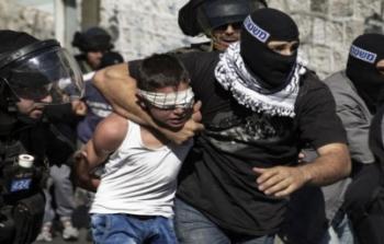 قوات الاحتلال تعتقل طفل - ارشيف