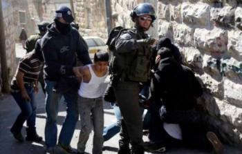 الجيش الاسرائيلي يعتقل طفل فلسطيني