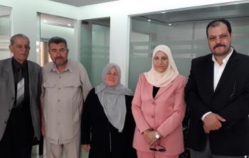 آمال حمد تزور مقر الجبهة العربية الفلسطينية 