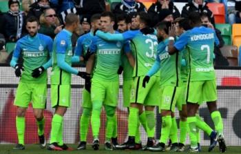 فريق انتر ميلان خلال المباراة