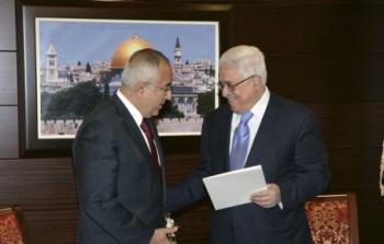الرئيس عباس وسلام فياض