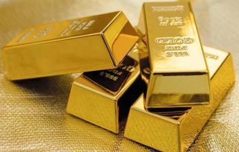 أسعار الذهب تهوي بعد استبعاد 