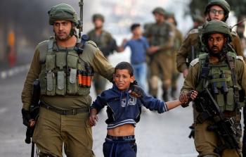 اعتقال طفل فلسطيني في الضفة
