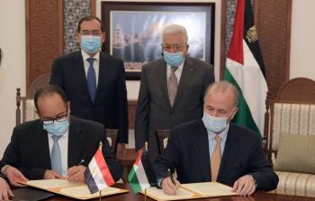 الرئيس محمود عباس، يرعى اتفاقية فلسطينية مصرية لتطوير حقل غاز غزة