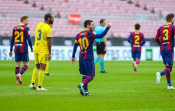 ميسي أحرز هدف برشلونة أمام قادش